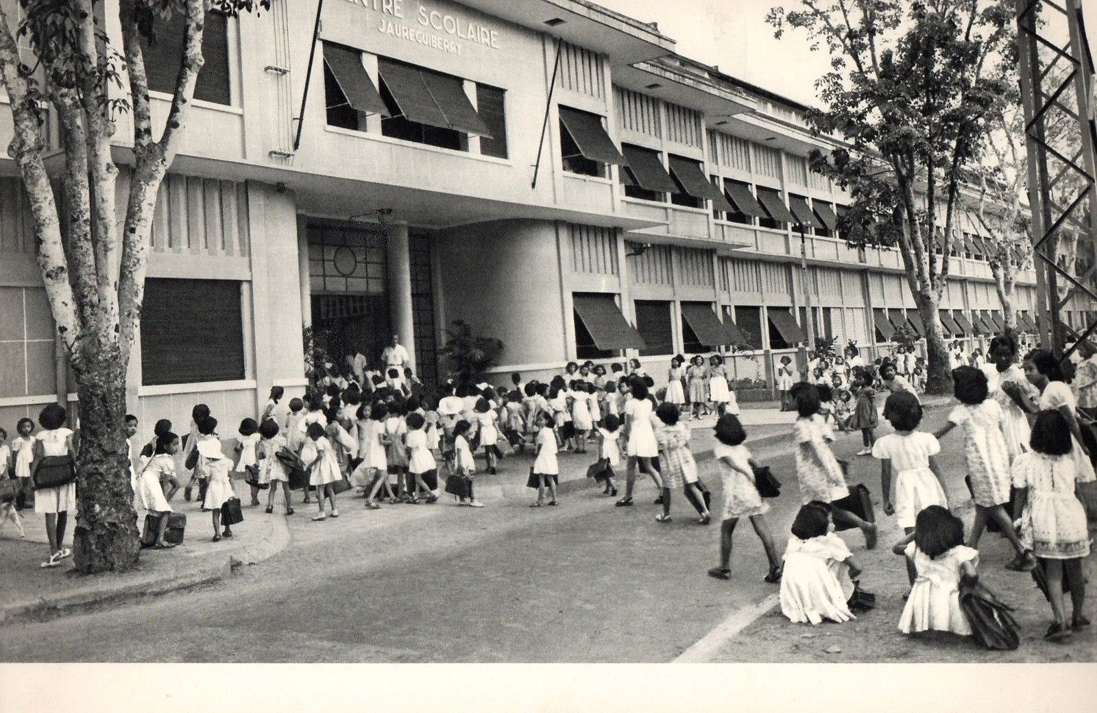 Le centre scolaire Jauréguiberry à Saïgon