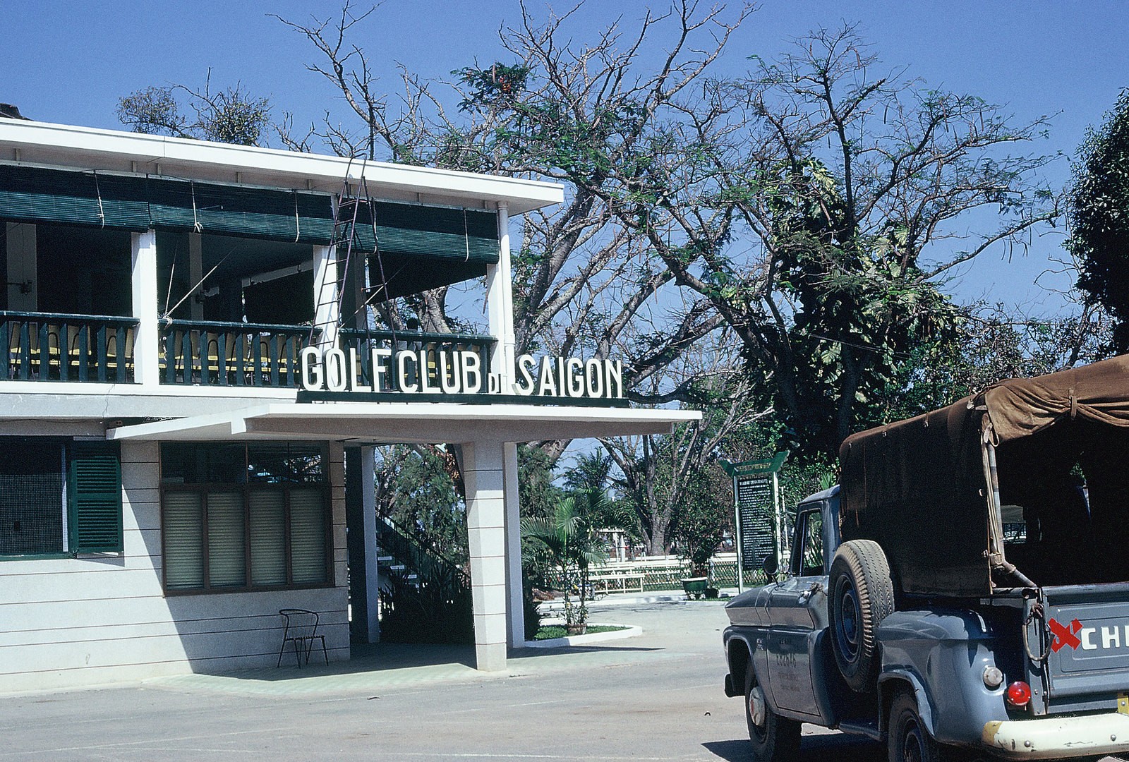 SAIGON 1968 - Tan Son Nhut Golf Club