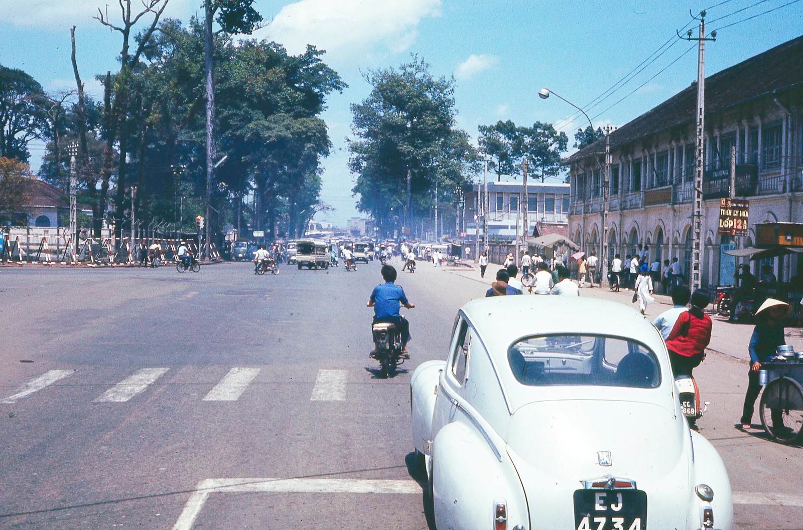 Ngả ba Nguyễn văn Học-Chi Lăng (ngã ba trường Vẽ), Gia Định 1971-72