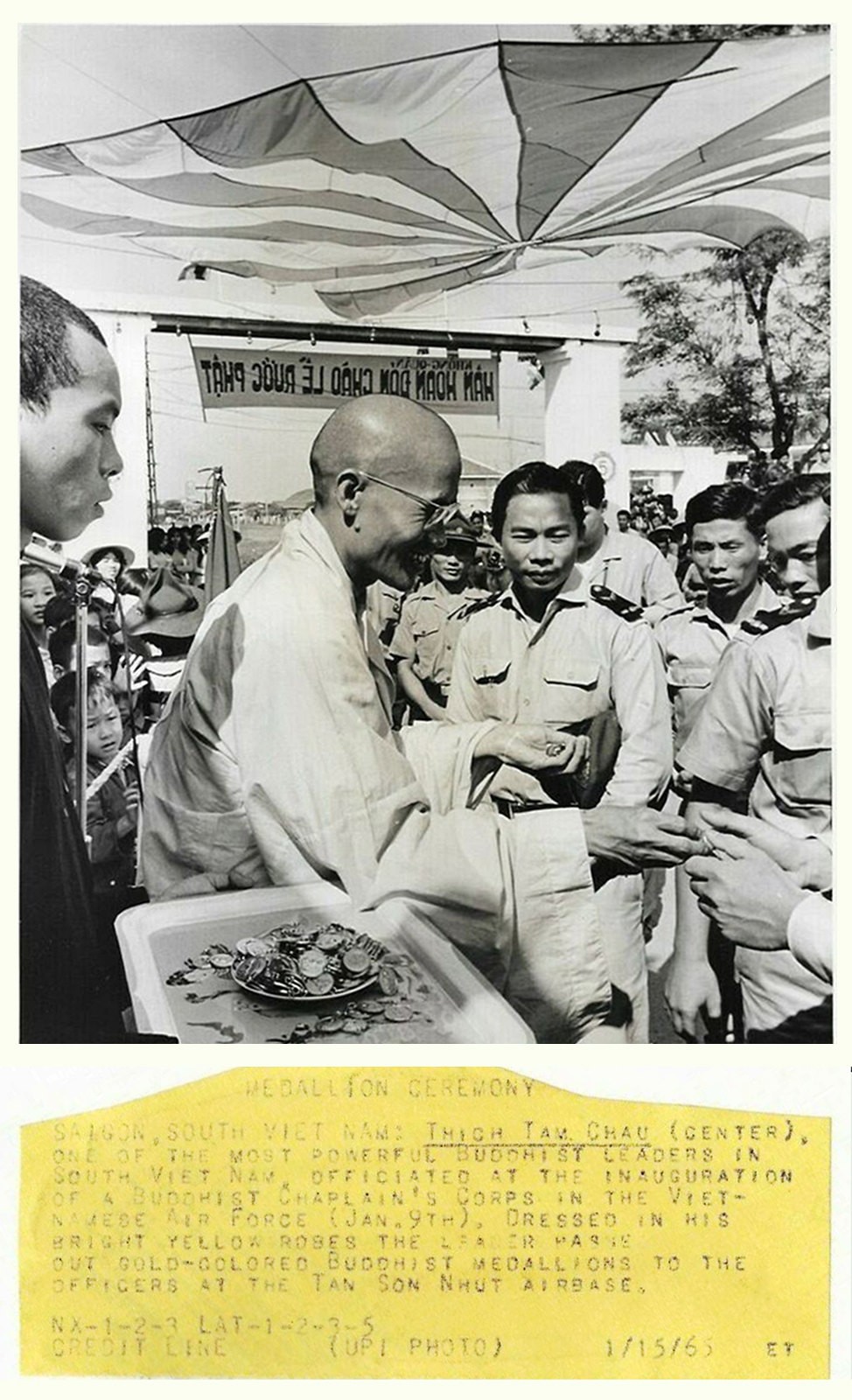 VIETNAMESE BUDDHIST LEADER THICH TAM CHAU DECORATES SOLDIERS 1965