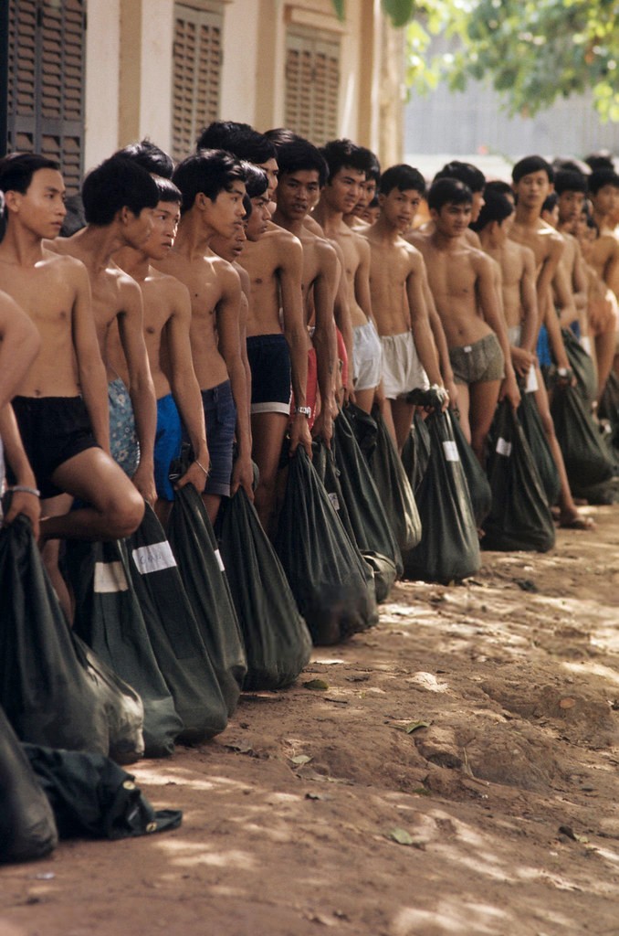 Vietnam War 1972 - Tổng động viên &quot;Mùa Hè Đỏ Lửa&quot; - Trung Tâm 3 Tuyển Mộ &amp; Nhập Ngũ