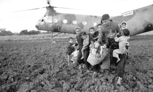 Vietnam War 1964 - U.S.  Air Force Helicopter  People Evacuation