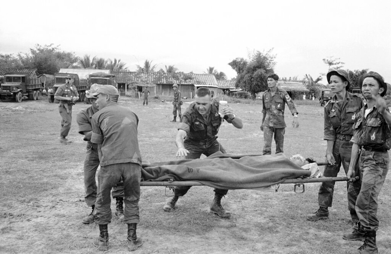 Vietnam War 1964 - Wounded - Bời Lời