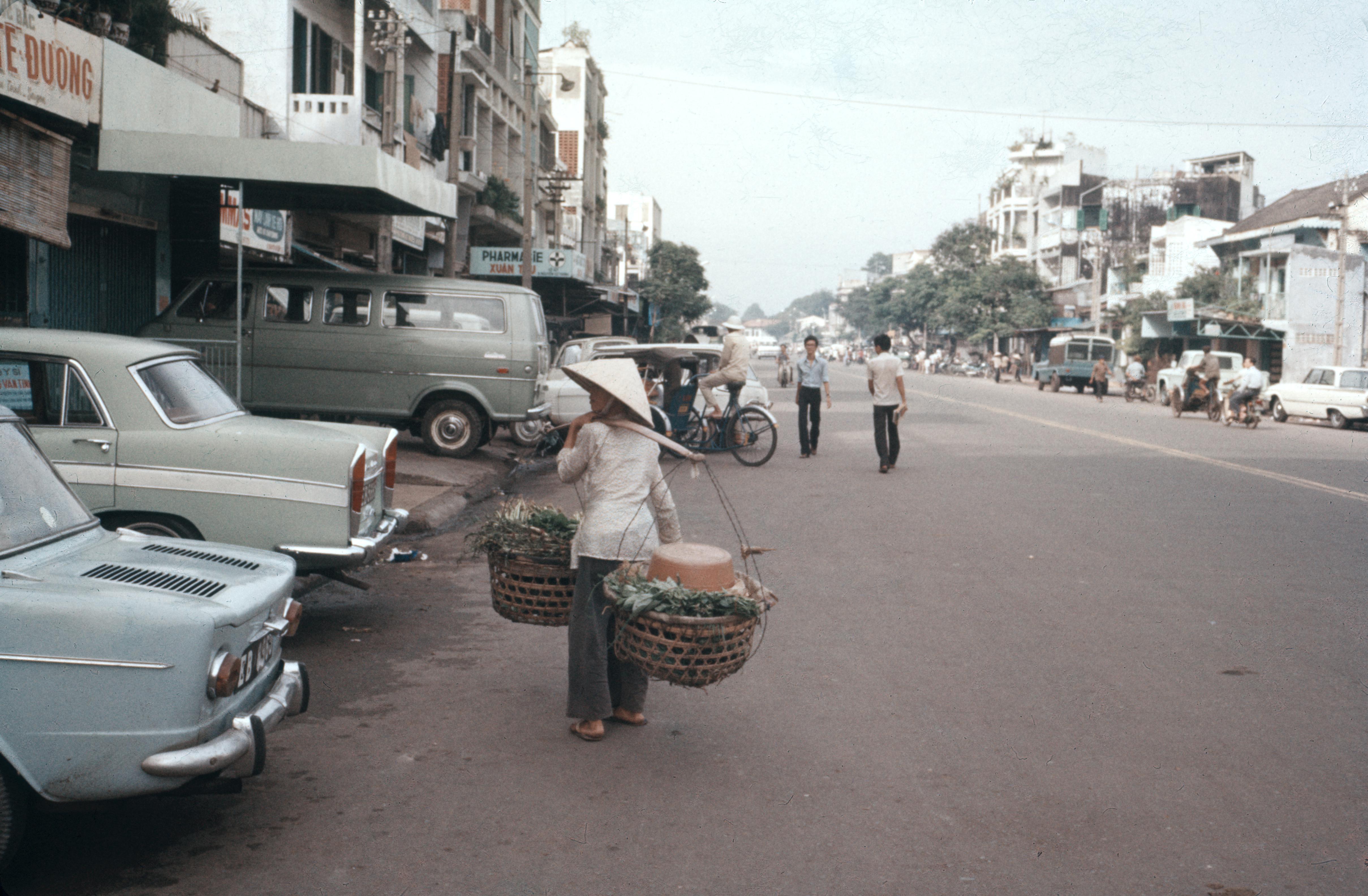 SAIGON 1974 - Đường Nguyễn Cư Trinh