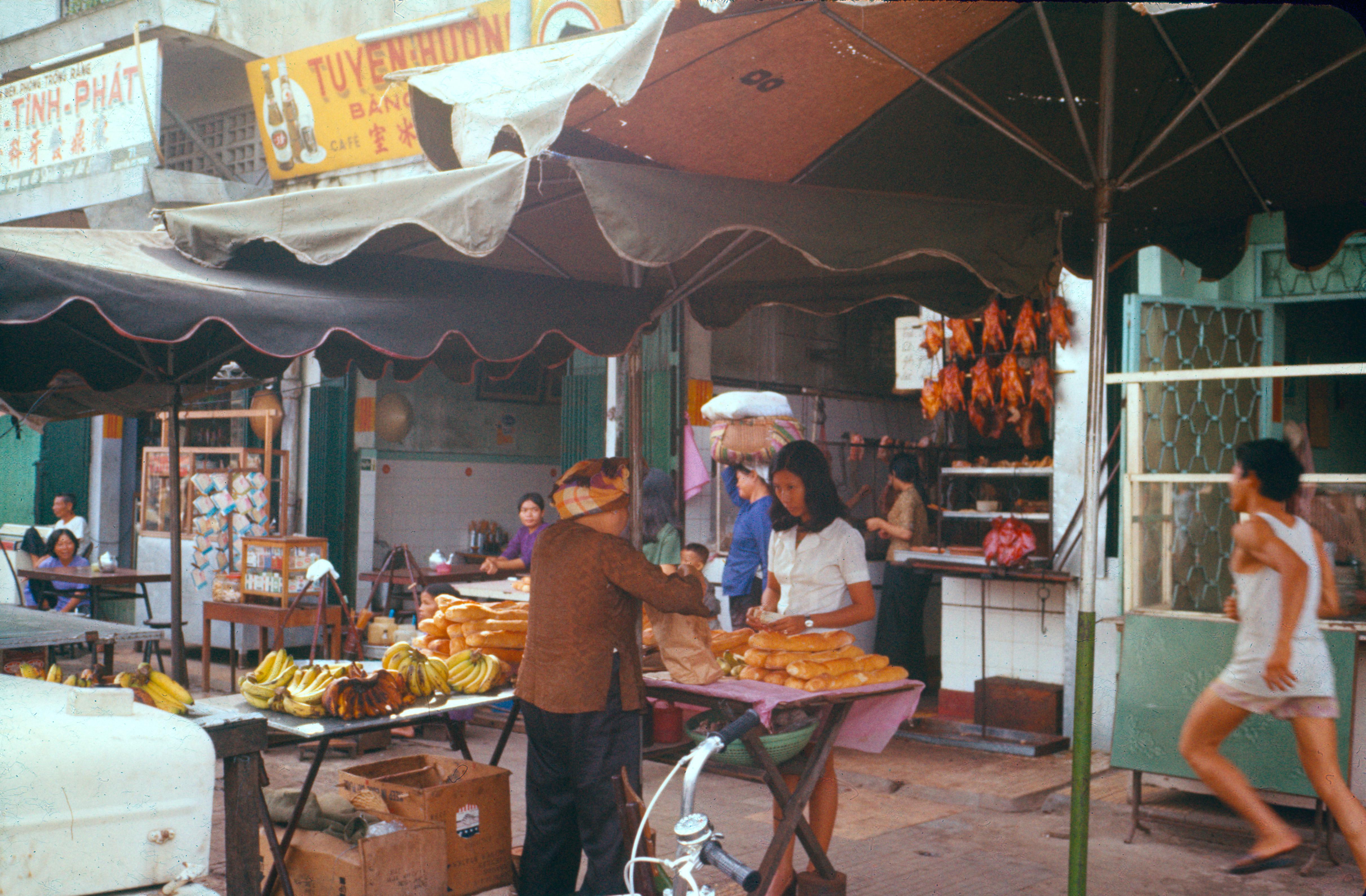 Saigon 1974 - Đường Nguyễn Cư Trinh
