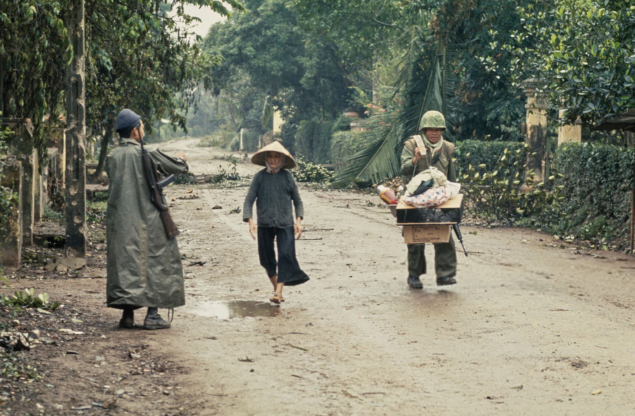 Hue Refugees