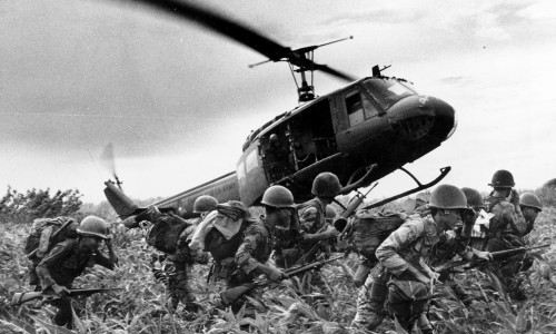VIETNAM WAR 1970 - U.S. ARMY HELICOPTER