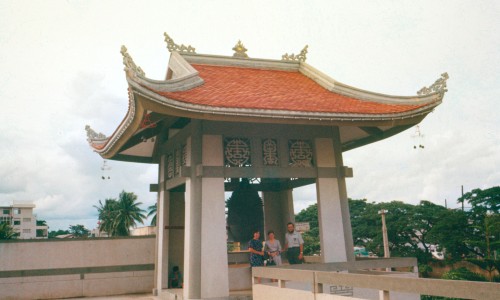 SAIGON 1974 - Tháp chuông chùa Vĩnh Nghiêm