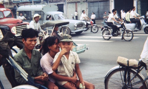Saigon 1960s - Đường Trần Hưng Đạo cạnh ngã tư THĐ-Đề Thám