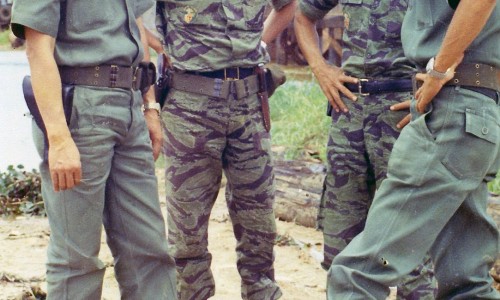 Mặt trận Quảng Trị - Huế 1972 - (từ trái qua) Đại tá Lê Văn Thân, tỉnh trưởng Thừa Thiên kiêm Thị trưởng TP Huế, Đại tá Ngô Văn Định Lữ đoàn trưởng LĐ 258 TQLC, Thiếu tướng Bùi Thế Lân Tư lệnh Sư đoàn TQLC, Trung tướng Ngô Quang Trưởng Tư lệnh QĐI và QKI