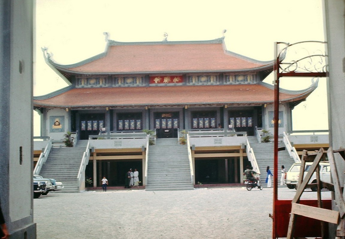Chính điện chùa Vĩnh Nghiêm.