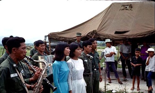 Biểu diễn văn nghệ