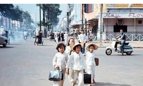 Học sinh là người tổ quốc mong cho mai sau