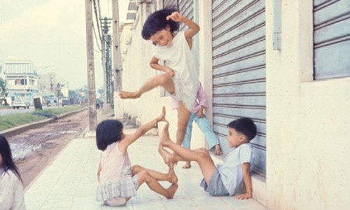 Trò chơi thời thơ ấu...mấy ai còn nhớ?