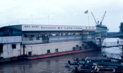 Nhà hàng nổi Mỹ Cảnh năm 1967.
- Nhiếp ảnh gia Eaindy -