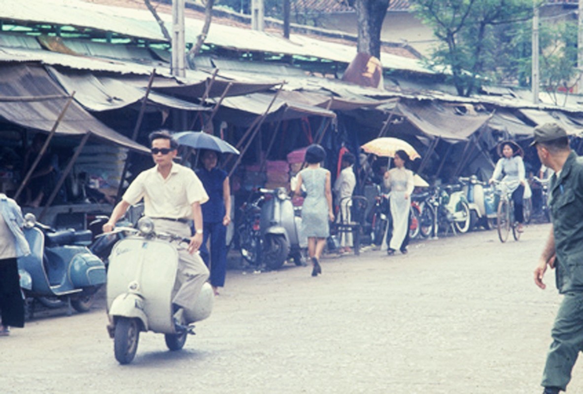 Saigon 1967 - Hàm Nghi st (Chợ cũ) - Donald Jellema Collection - Vietnam Center and Archive
