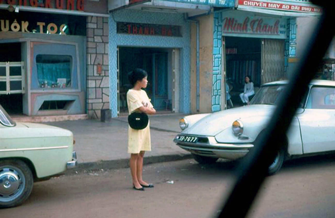 Tu Do Street Lady - Note French Citroen Auto