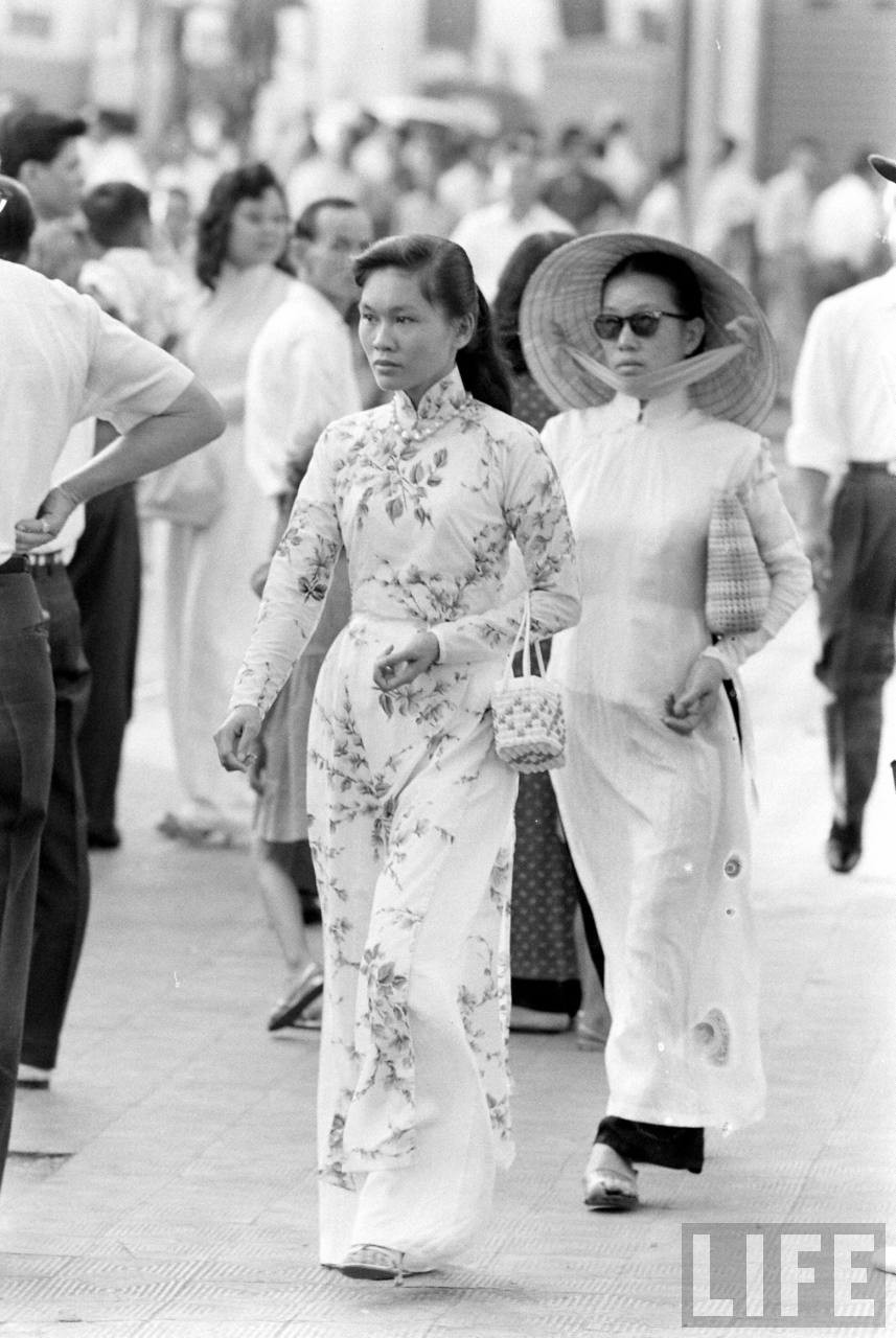 Saigon 1961 - Le Loi Avenue