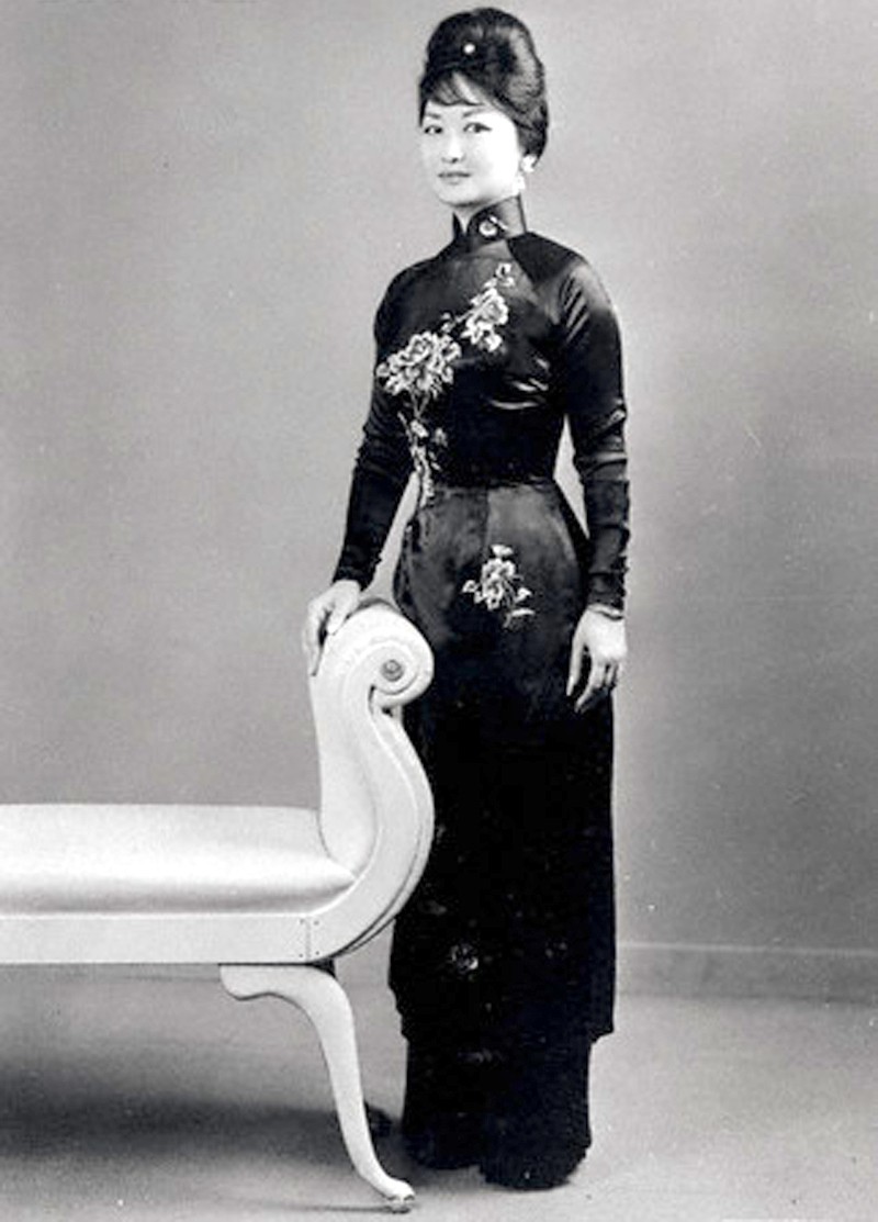 Portrait of Mme. Tran Le Chi 1963