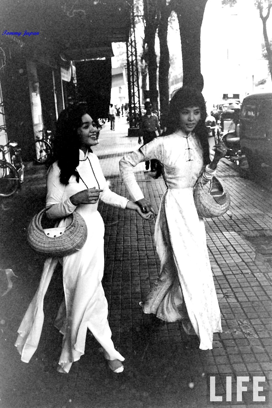 Saigon - Le Thanh Ton ST (1)