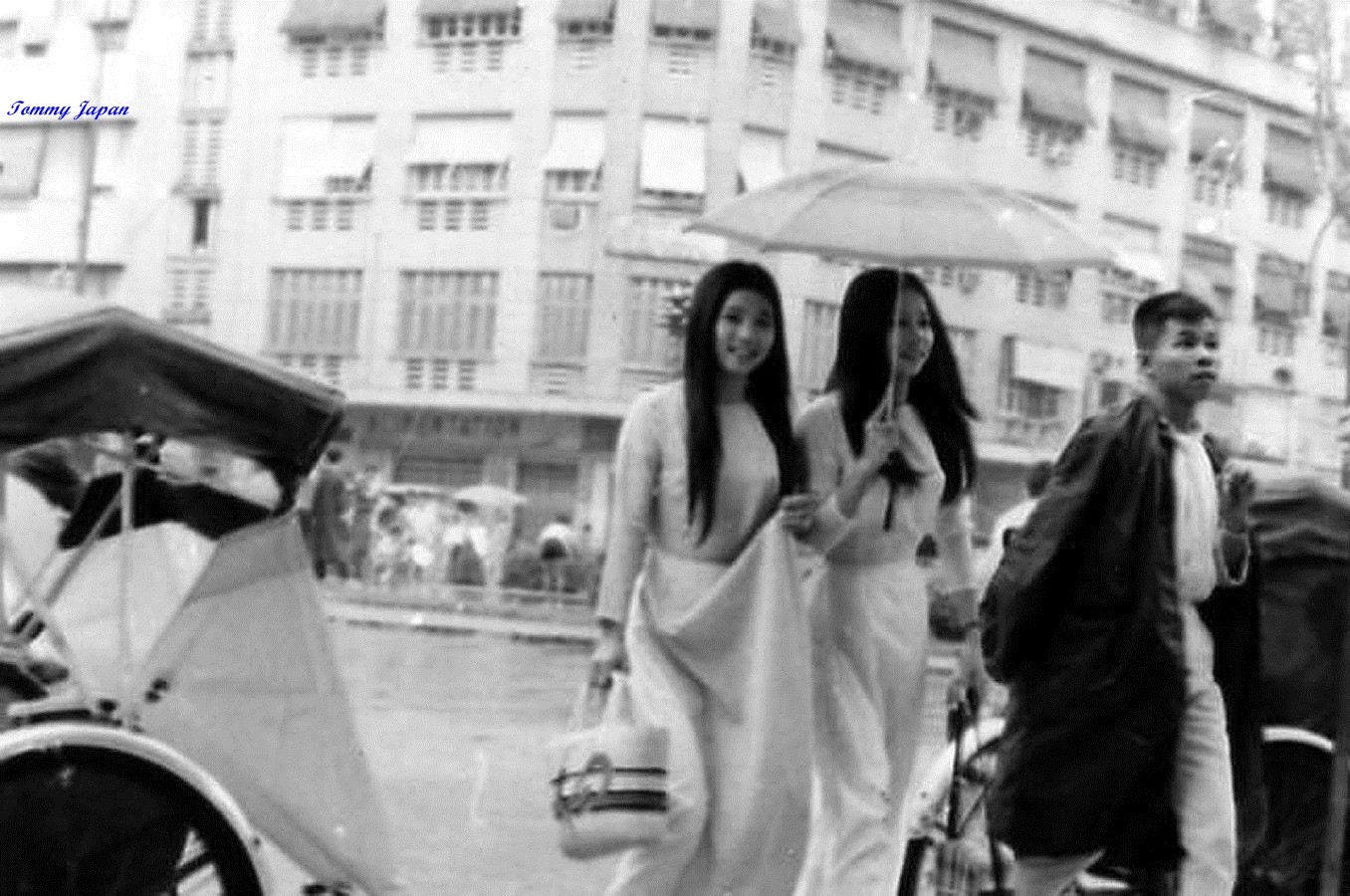 Saigon raining