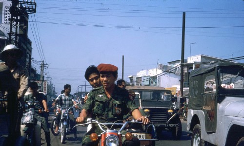 Saigon 1971 - Photo by Douglas Elgin