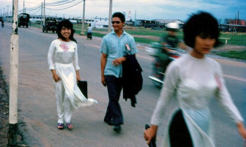 1973 Các nhân viên làm ở khu vực Sân bay Tân Sơn Nhứt