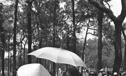 Saigon 1/11/1965 - Photo by Francois Sully