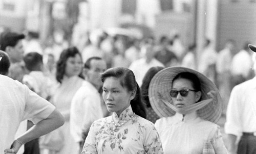 Saigon 1961 - Le Loi Avenue