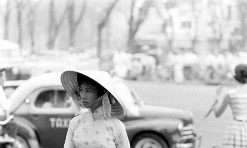 Saigon 1961 - Le Loi Avenue