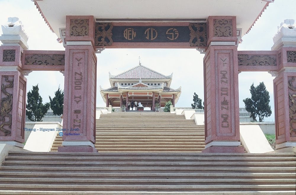 Đền Tử Sỹ Biên Hòa 1969 - Photo by Ddobyman 3