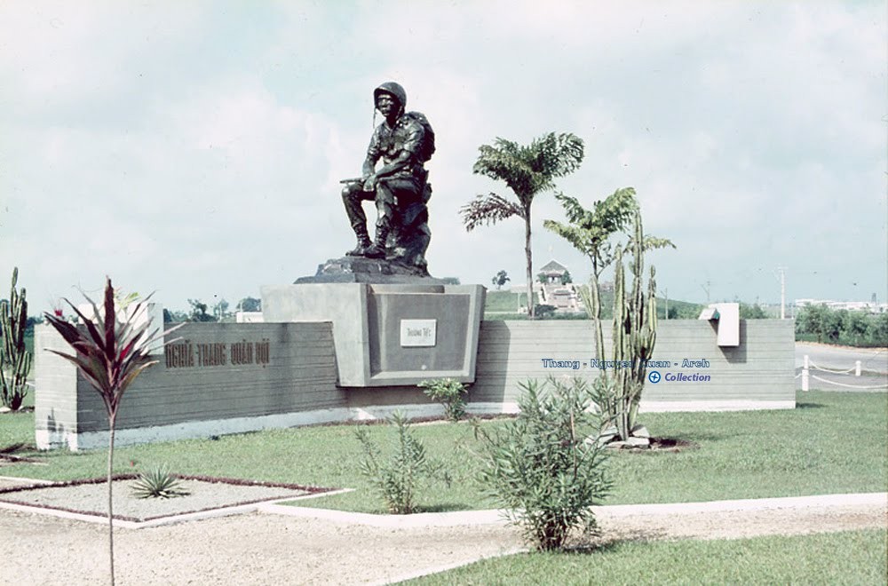 Biên Hòa Army Cemetery - 1970-71