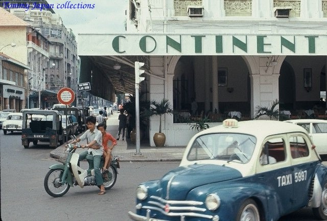 Continental Hotel, Downtown Saigon 1971/1972 - Photo by John Binfield