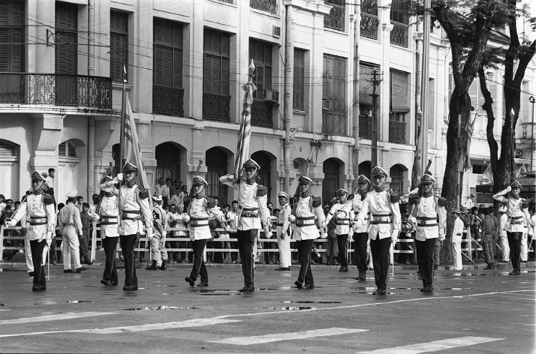 National Day parade; Saigon - Photo by François Sully