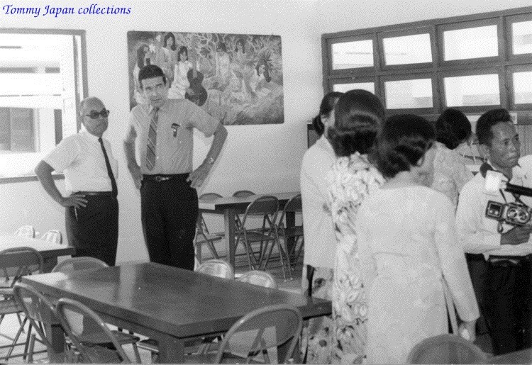 Lễ khánh thành Thư viện trường Quốc Gia Nghĩa Tử (17-3-1971) - source: Photograph ; Harold Winer Collection