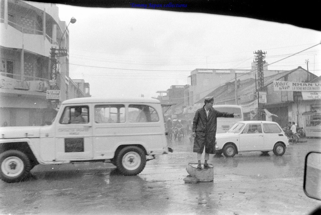 Ngã 4 Phú Nhuận 1970 (Crossroads) - Photo by Keith McGraw