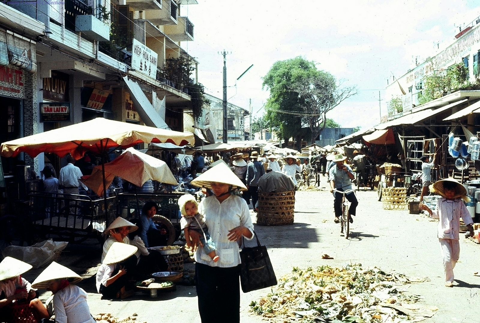 Mỹ Tho / Định Tường xưa 1969 - Photo by Jacques Teyssier