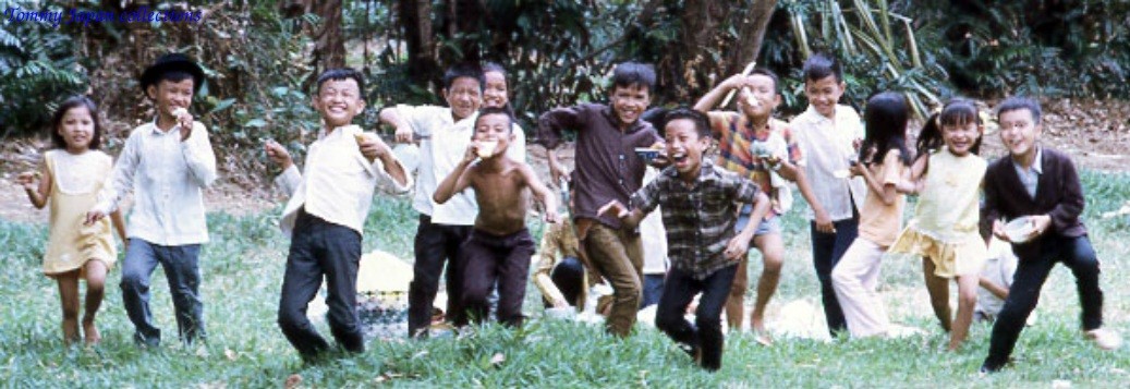 Happy Kids at a picnic at Saigon Zoo 1970 - Photo by Tom Lefavour