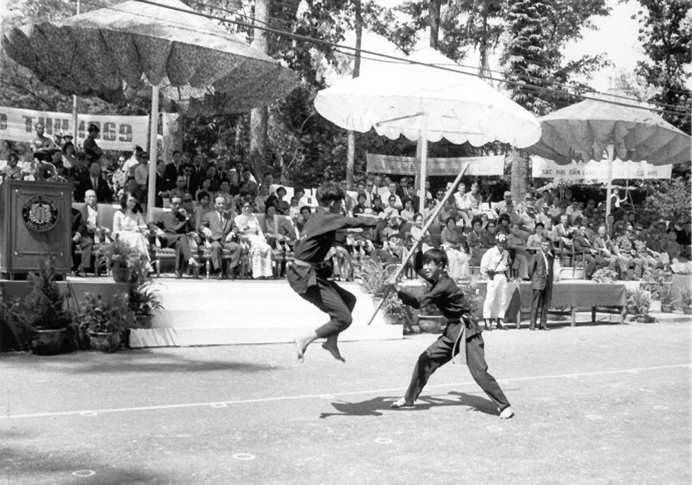 Tết Trung Thu 1969 - Defense Skills - Douglas Pike Photograph Collection