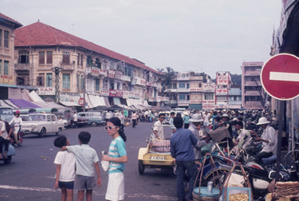 Chợ Saigon 1969 - John B. Hyde Collection