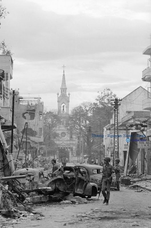 Đường Đồng Khánh gần nhà thờ Cha Tam 1968