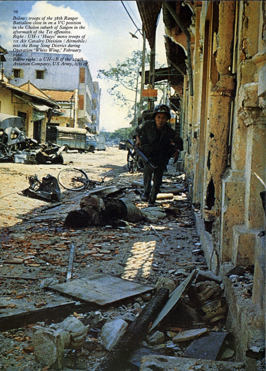 Saigon Tet 1968 - South Vietnamese Ranger during street fighting in Cho Lon