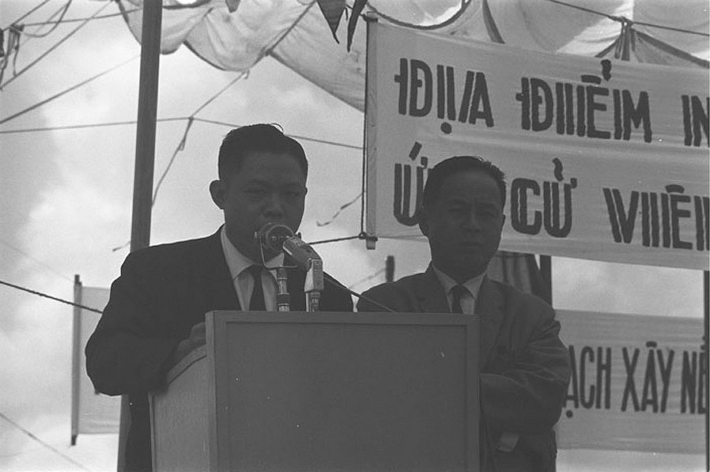 1967 - ƯCV Trương Đình Dzu vận động tranh cử tại tỉnh Phong Dinh (Cần Thơ)