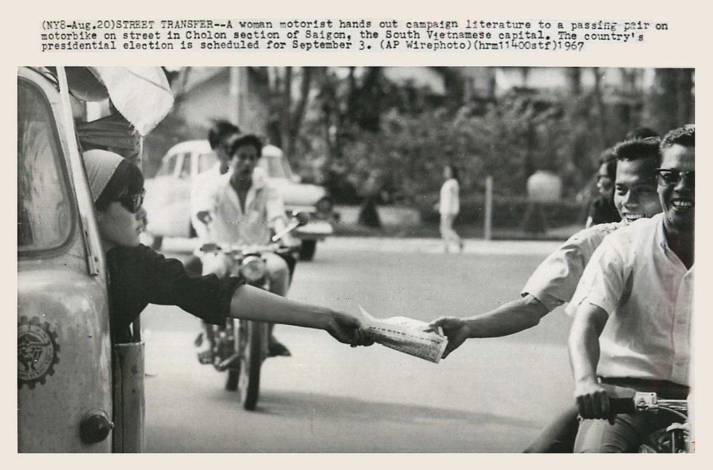 Cholon 1967 - street transfer
