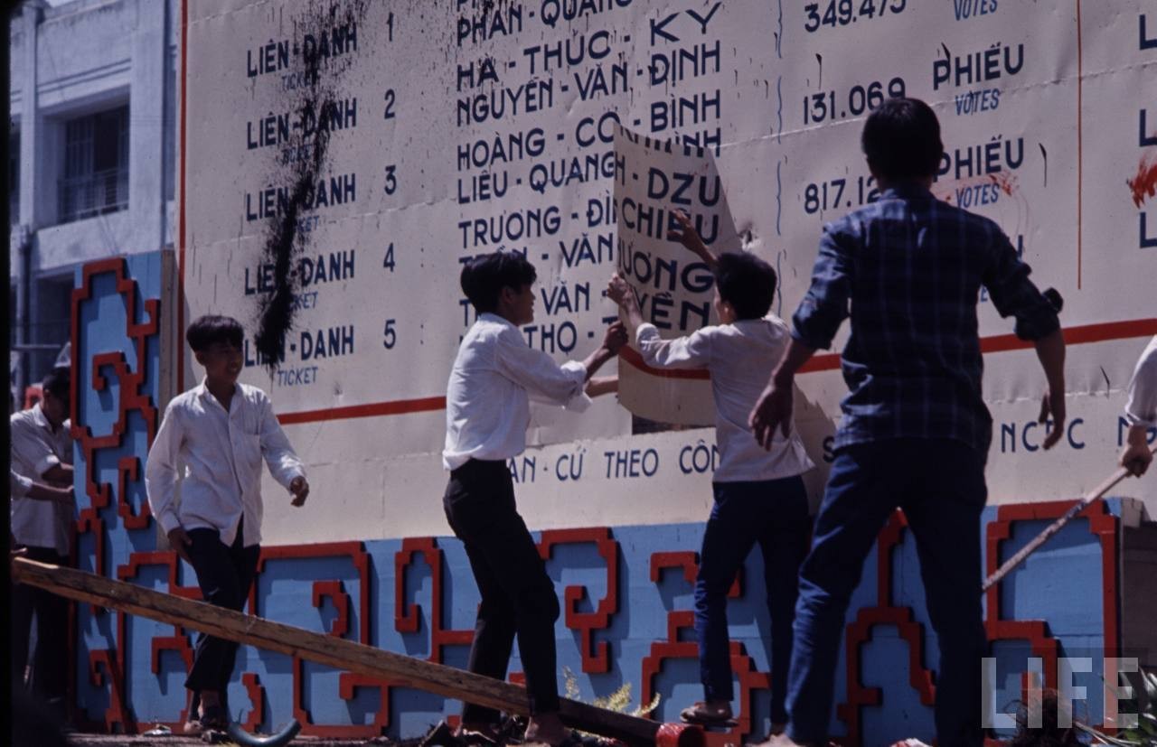 Saigon 1967 - Bầu cử Tổng thống.Saigon Election Posters