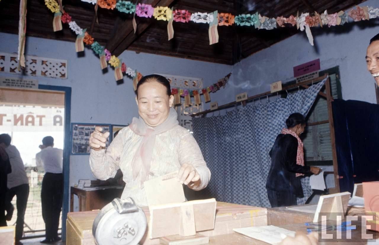 11.09.1966 - Vietnam Elections (7)