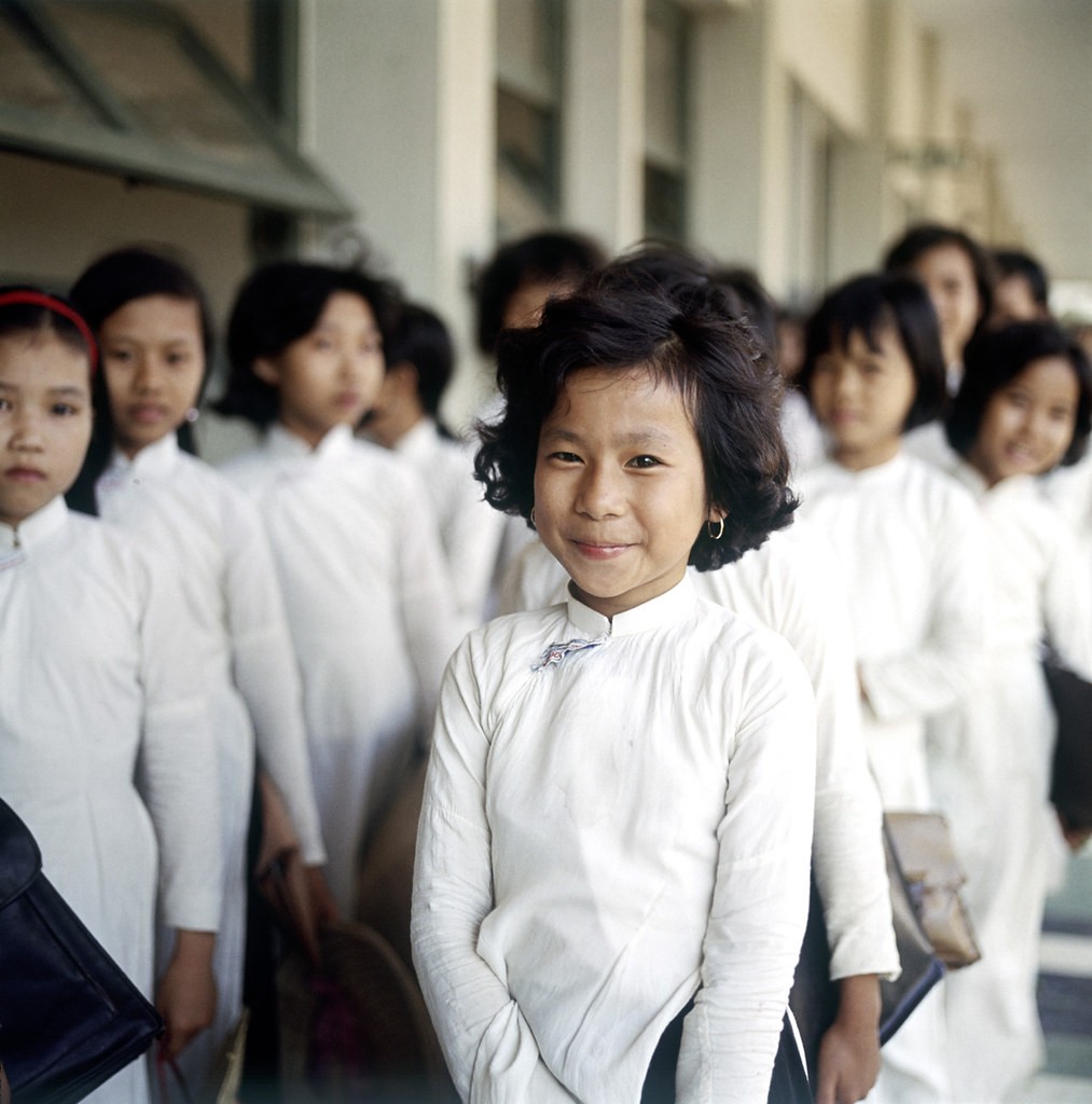 Two rows of schoolgirls, Vietnam 1967