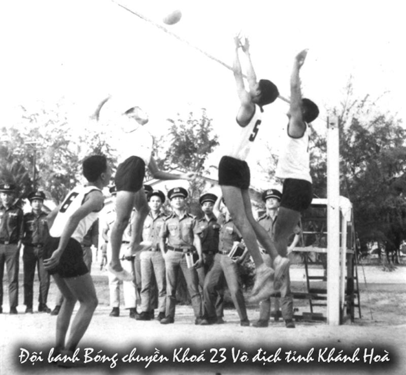 23DoiBong%20chuyen