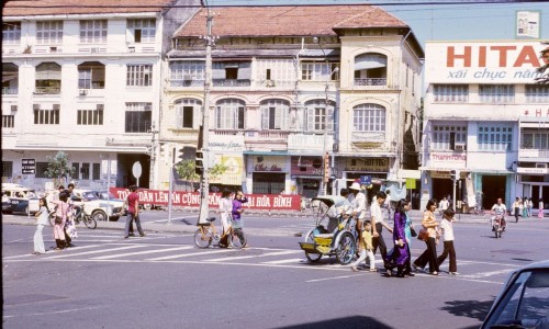 Saigon 1974 - Góc Lê Lợi vs Pasteur - Photo by René Lechner