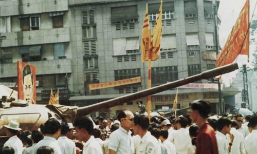14 May 1972 - People inspect a captured T-54 tank on display in Lam Son Square